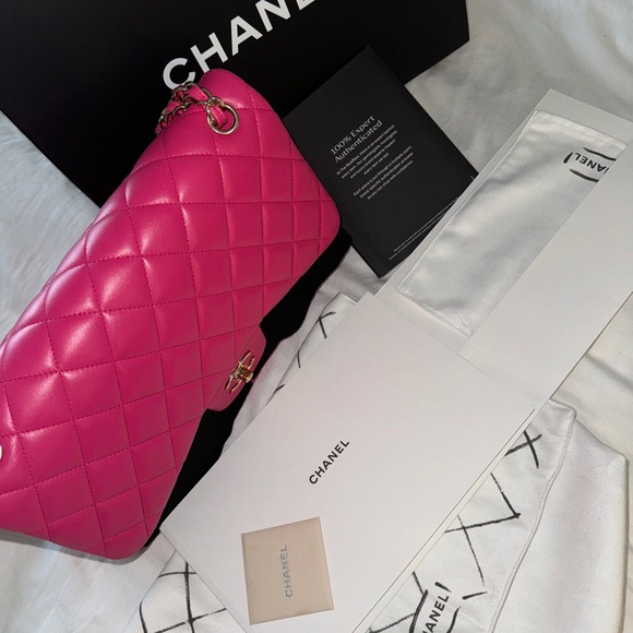 CHANEL
Classic Jumbo Double Flap Bag - Picture 13 of 16